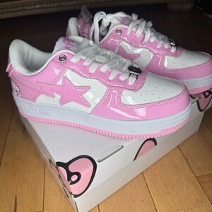 Bapesta x Hello Kitty - Size 5.5 Men’s